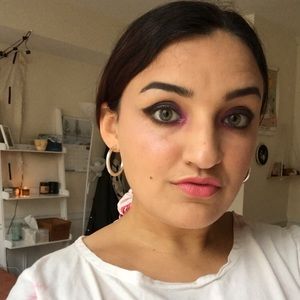 Meet your Posher, Lily